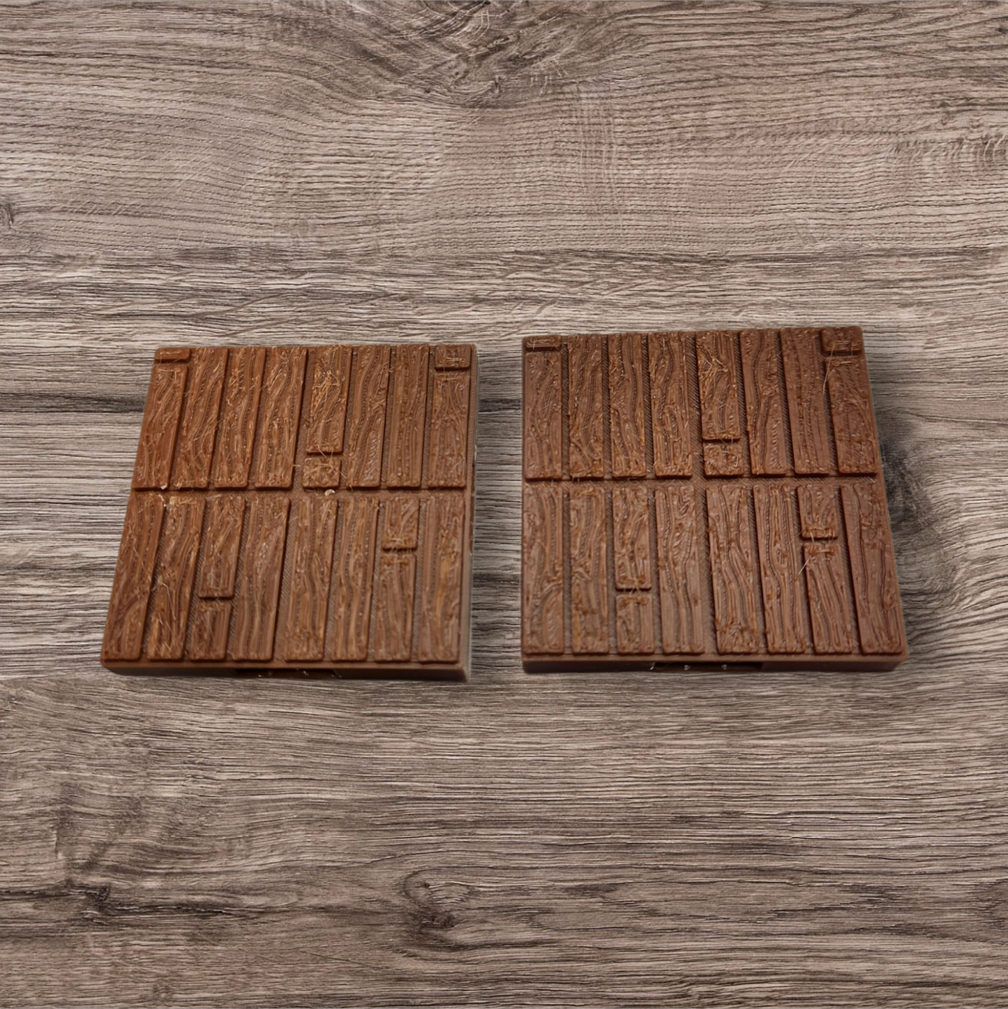 2x2 wooden grid tile