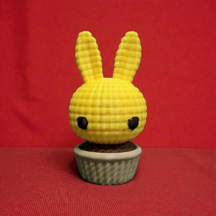Crochet-Style 3D Printed Bunny Succulent – Faux-Knit Desk Buddy & Decorative Planter
