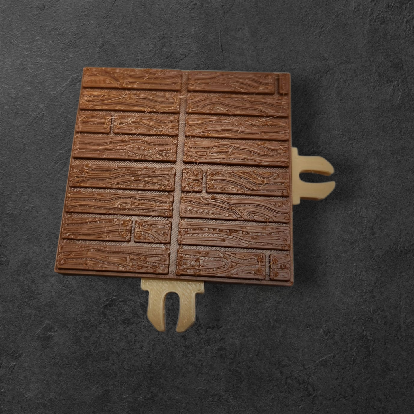 2x2 wooden grid tile